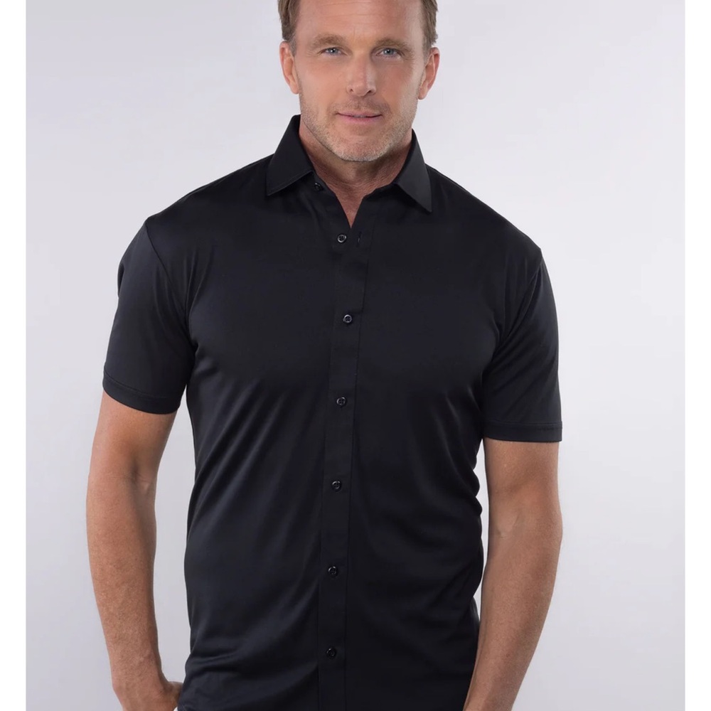 NWOT Collars & Co Black Quattro Flex Short Sleeve Button Down Shirt Medium